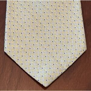 Geoffrey Beene Green 100% Silk Men’s Neck Tie Made In China